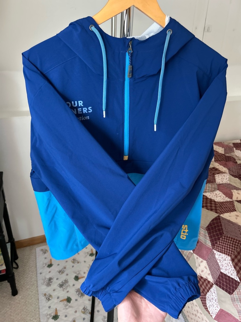 Stio Cfs Hooded Anorak Jacket View 3